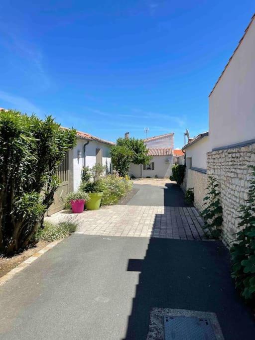 Maison De Vacances La Flotte 00491Ui 외부 사진