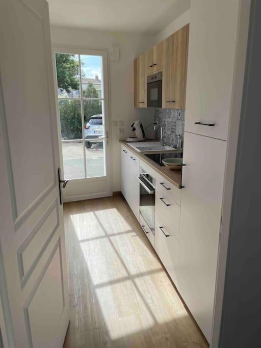 Maison De Vacances La Flotte 00491Ui 외부 사진