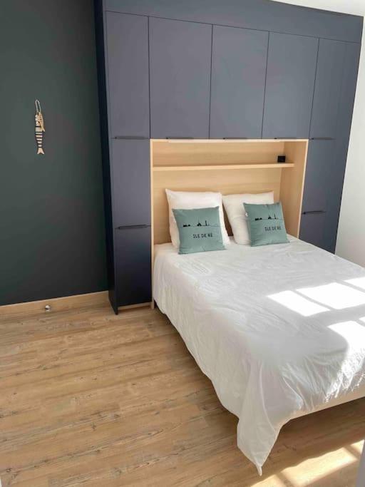 Maison De Vacances La Flotte 00491Ui 외부 사진