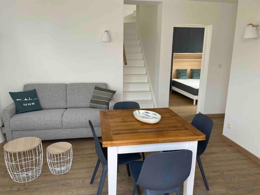 Maison De Vacances La Flotte 00491Ui 외부 사진